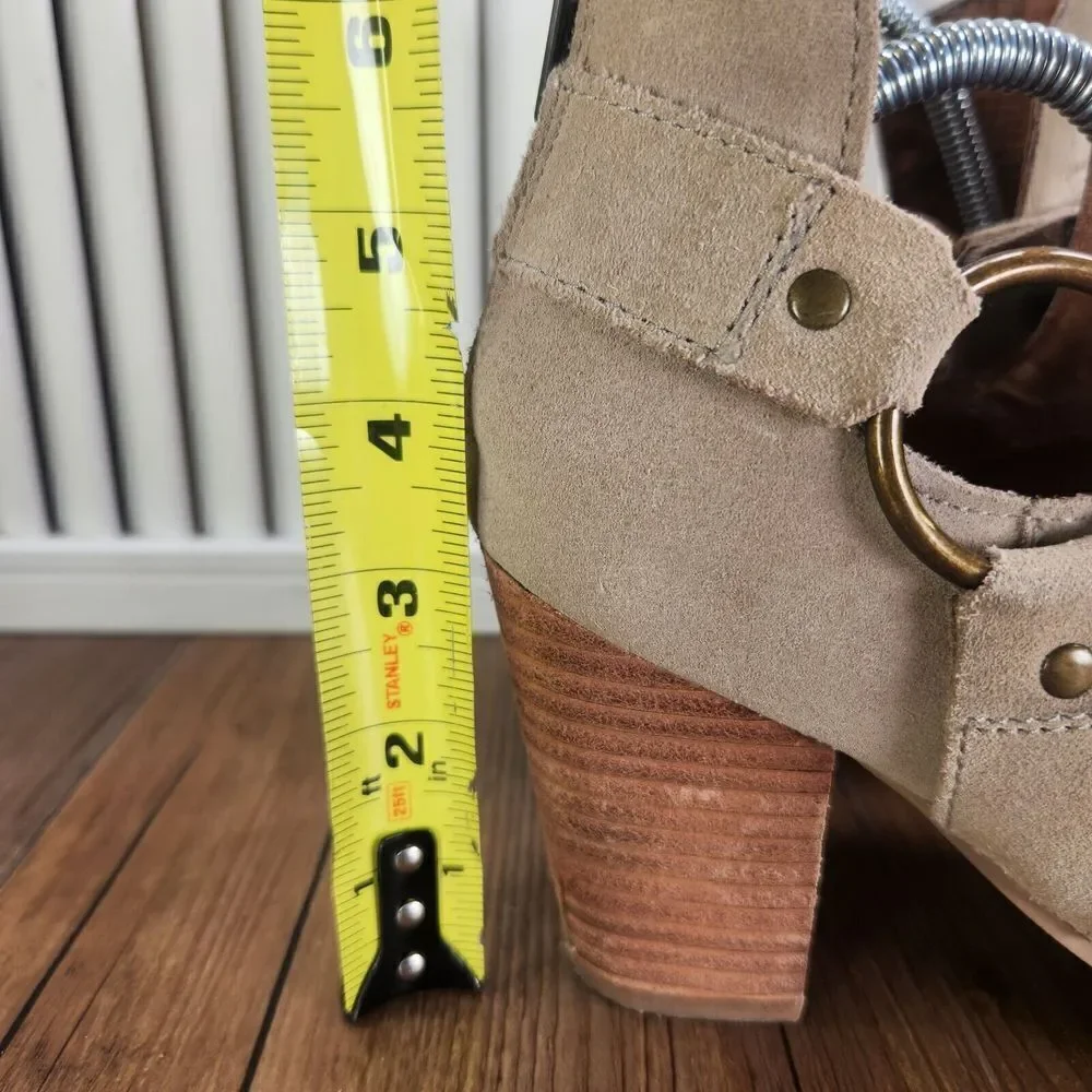 Seychelles Impossible Womens Sz 7 Beige Suede Harness Ankle Booties Heeled Boots